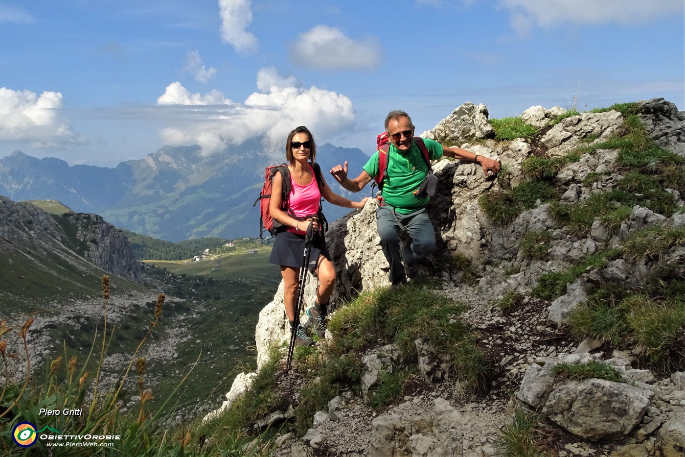 04 La vista delle Grigne ci accompagna lungo tutto il percorso ad anello della Corna Grande.JPG